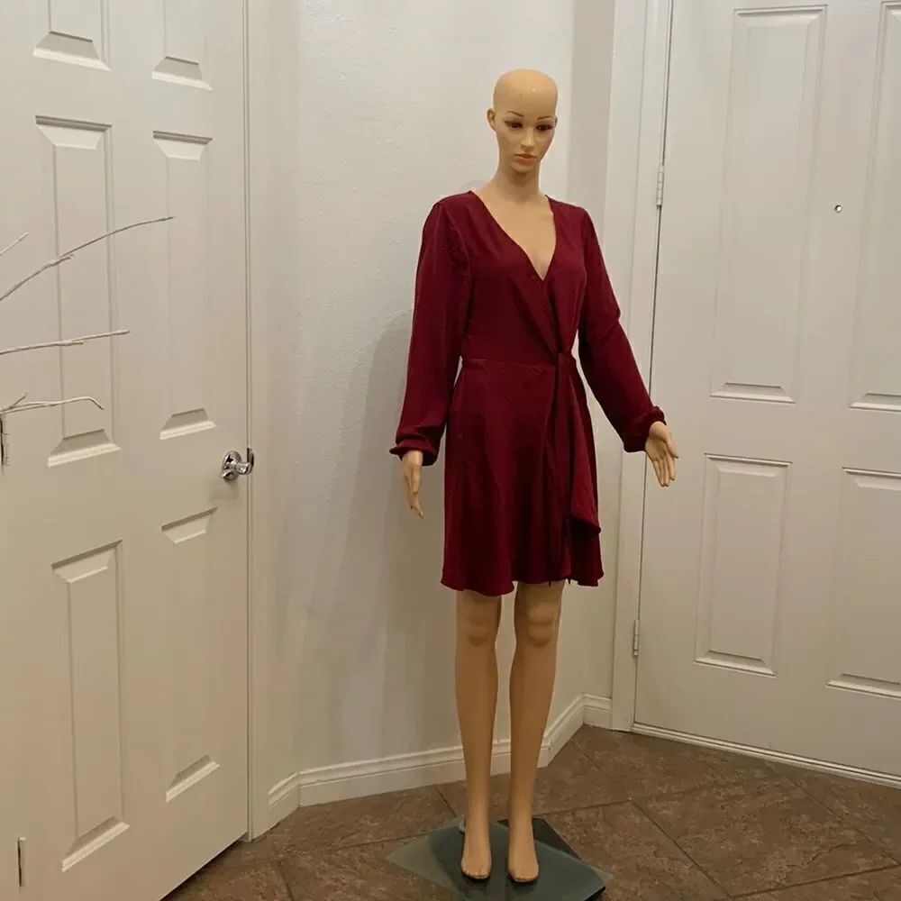 Express Medium Burgundy Red Berry Woman’s V Neck Tie Front Long Sleeve  Dress